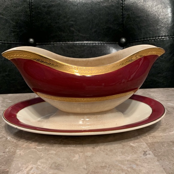 Crown Ducal Other - Crown Ducal  Oxford 5056 Antique Rare Gravy Boat.